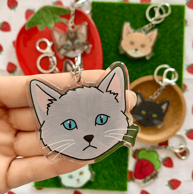 CAT keychain - Gray