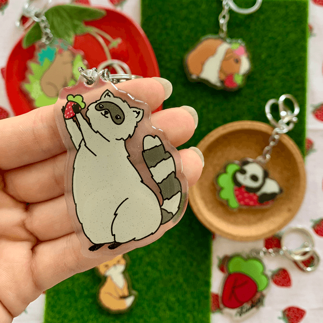 RACOON with Strawberry