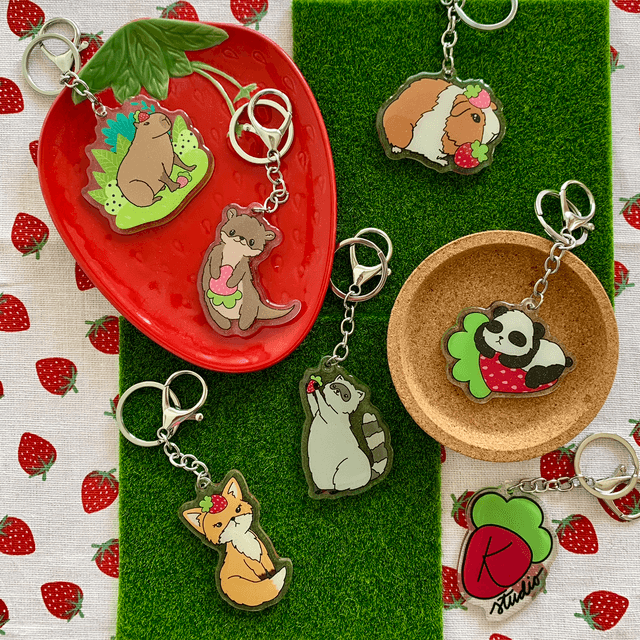 RACOON with Strawberry