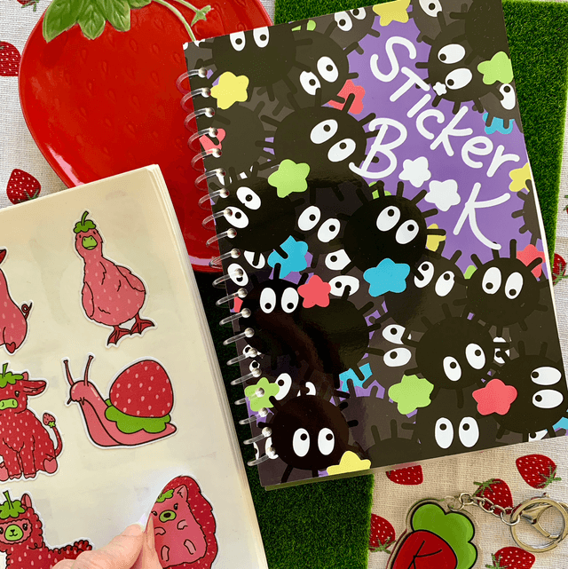 STICKER BOOK - Susuwatari