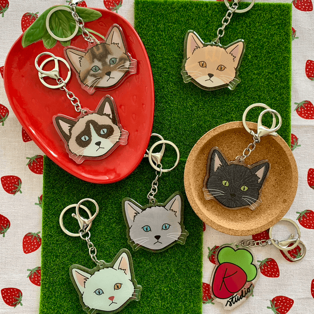 CAT keychain - Black
