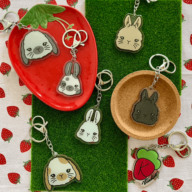 BUNNY keychain - Gray